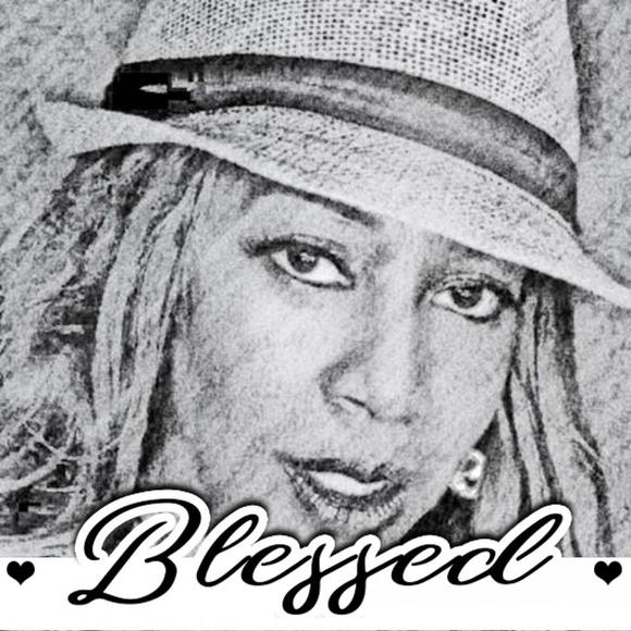 Meet your Posher, Mary - Picture 1 of 1